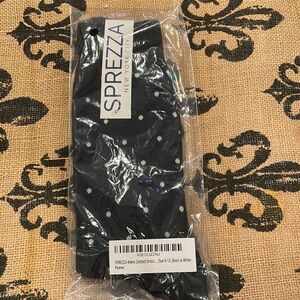 Men’s dress socks black and white NWT 9-13 size